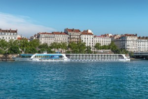 VIVA Cruises, schwimmendes Hotel in Paris.