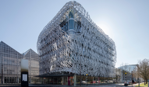 «Air» von Rolf Julius in Nantes