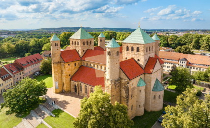 die Michaeliskirche in Hildesheim / Niedersachsen.