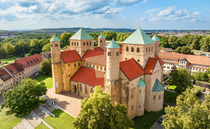 die Michaeliskirche in Hildesheim / Niedersachsen.