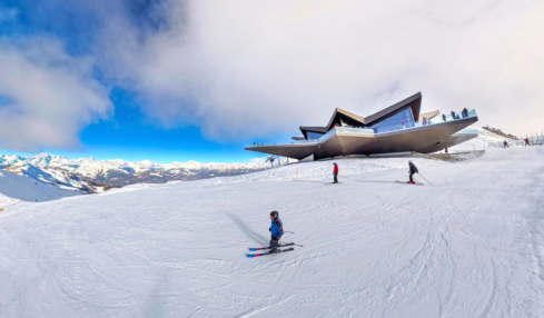 Neue Seilbahnstation oberhalb von Aosta
