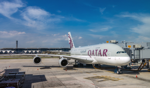 Qatar Airways Airplane | © Adobe Stock